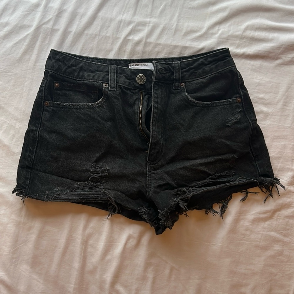 Garage festival shorts in black